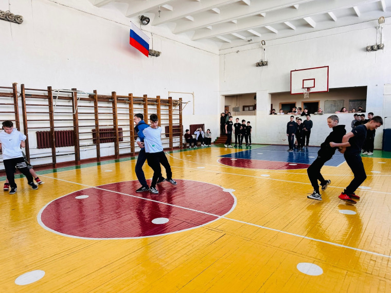 “Защитники на старте”: спортивный праздник в “Кокуйской СОШ № 2”.